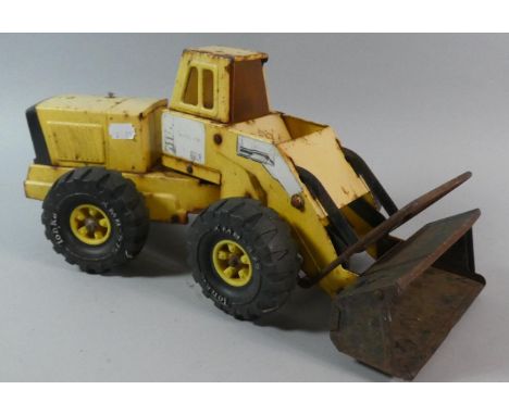 A Vintage Articulated Tonka Loading Shovel 
