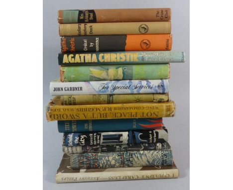 A Collection of Thirteen Vintage Books with Dust Covers to Include Agatha Christie etc 