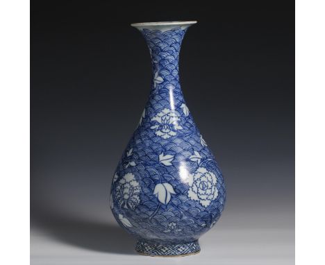 16th Century Blue and White Flower Pattern Jade Pot Spring Vase. Provenance:Important Family Collection. Condition reports an