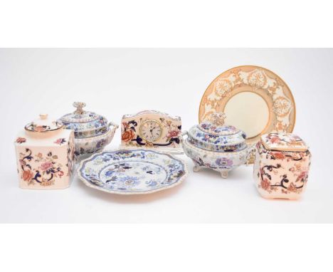 A Hicks, Meigh and Johnson stone china part dessert service, circa 1825, transfer-printed in underglaze blue with a single bu