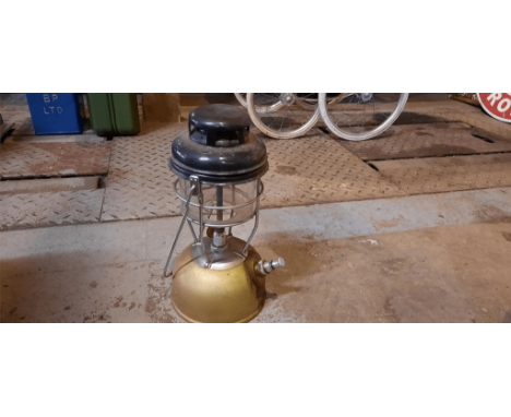 1 X TILLEY LAMP