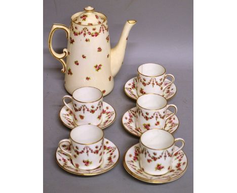 AN EARLY 20TH CENTURY GEORGE JONES CRESCENT WARE THIRTEEN PIECE COFFEE SERVICE, five coffee cans, six saucers and coffee pot 