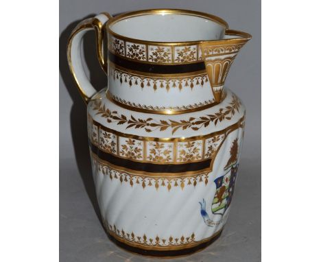 AN EARLY 19TH CENTURY CHAMBERLAINS WORCESTER ARMORIAL JUG with crowned lions head, above a shield with lion rampant and a har