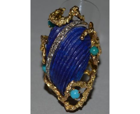 A LARGE LAPIS SEAWEED DESIGN 18CT GOLD FANCY RING set with diamonds and turquoise.