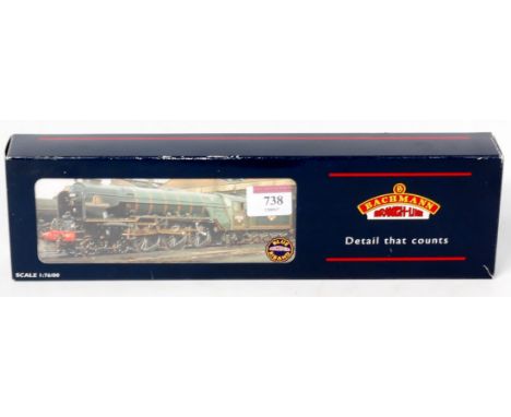 A Bachmann 32-552 class A1 engine and tender BR green 'North Eastern' (NM-BNM)