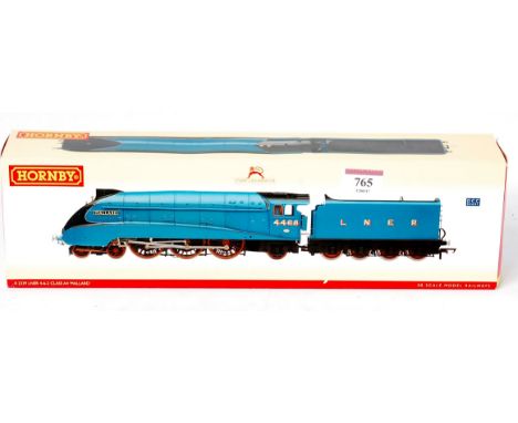 A Hornby R2339 LNER blue class A4 engine and tender 'Mallard', DCC ready (NM-BNM)