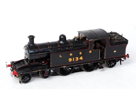 LNER black 4-4-2 tank engine No. 9134 fitted with skate pickup - some blemishes to paintwork (G)