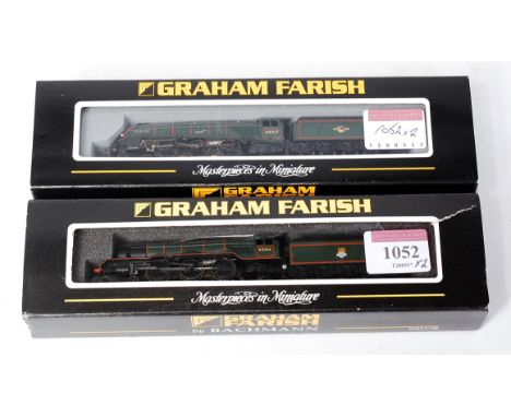 Bachmann Farish N gauge 372-377 BR green class A3 engine and tender No. 60066 'Merry Hampton' (G-BG) together with 372-355 cl