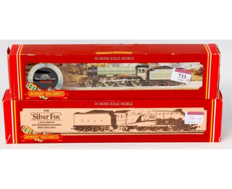 Hornby R053 LNER green class B17 engine and tender 'Manchester United' renamed/numbered as 2864 'Liverpool' (G-BG) together w