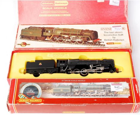 3 Hornby BR class 9F engine and tenders R303 and R861 'Evening Star' and R550 BR black No. 92166 (G-BF)m extra detail and bot