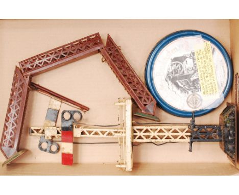 Bing GII Home double sided single arm signal and hinged brown G 'O' footbridge with detachable single arm Home signal, with a
