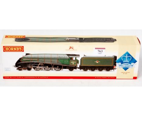 A Hornby R2825 Commonwealth Collection (1,000 made) class A4 engine and tender BR green 'Commonwealth of Australia', DCC read