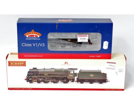A Hornby R2633x BR lined green Patriot class engine and tender No. 45545 Planet, with instructions, DCC fitted (NM-BG), sold 