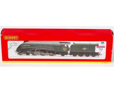 A Hornby R2721 BR green class A4 engine and tender 'Sparrowhawk' DCC ready (G-BG)