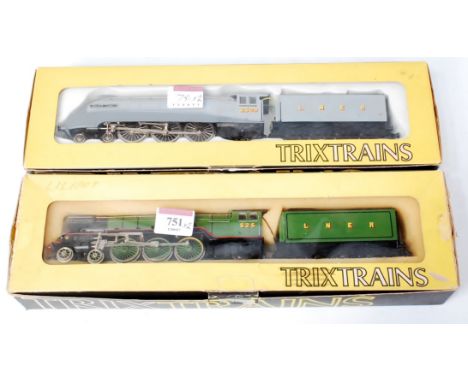 Trix Trains 1060 LNER green 'AA Peppercorn' engine and tender together with 1195 LNER two tone grey class A4 'Silver Link' (G