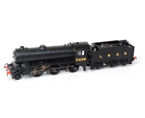 Kit built from Ace Products kit class K3 2-6-0 black LNER loco No. 2498 with 6 wheel LNER tender, a well detailed model fitte
