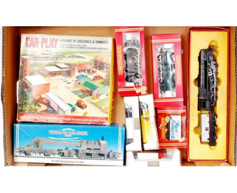 Two trays containing Hornby Jinty and Pannier tank engines (G-BFG), R020 Freightliner wagon (G-BG) Thomas breakdown crane and