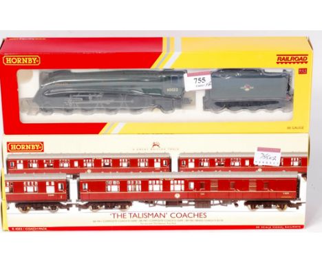A Hornby Railroad R2784X BR green 'Mallard' engine and tender DCC fitted (NM-BNM) sold with R4252 'The Talisman' coach pack (
