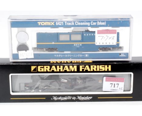 A Farish by Bachmann N gauge BR black class V2 engine and tender (M-BN), sold with a Tomix blue truck cleaning car (M-BM)