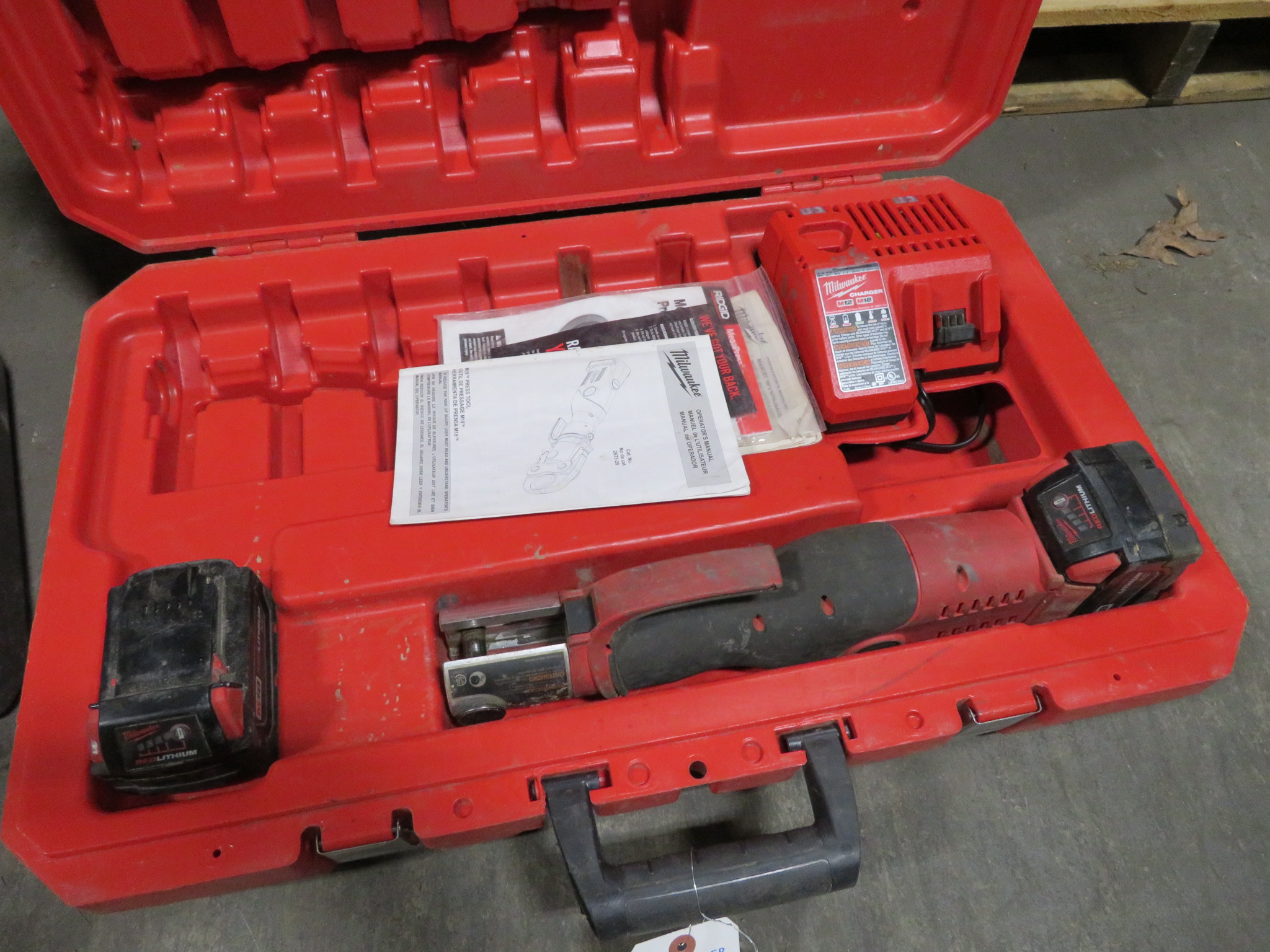 Milwaukee #2673-20 M18 Press Tool w/2 Batteries and Charger