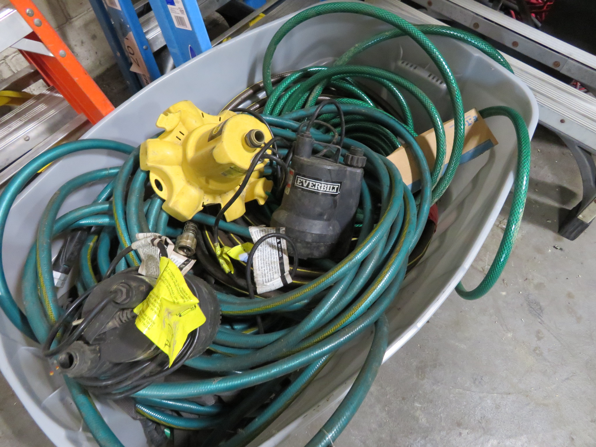 LOT Hose & Pumps