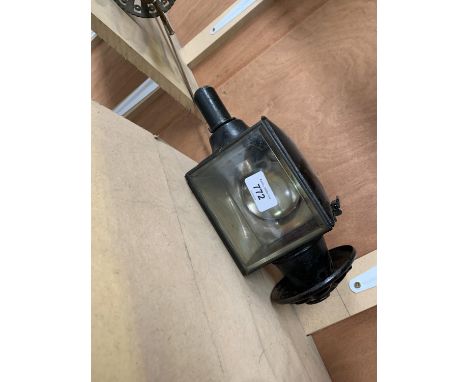A VINTAGE METAL RAILWAY LANTERN 