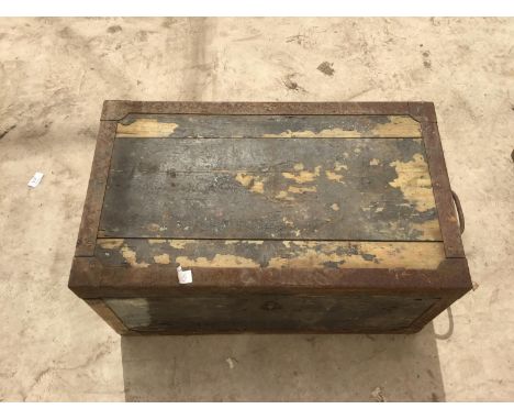 A VINTAGE WOODEN CHEST 