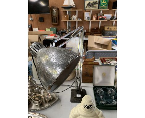 A RETRO ANGLE POISE LAMP 