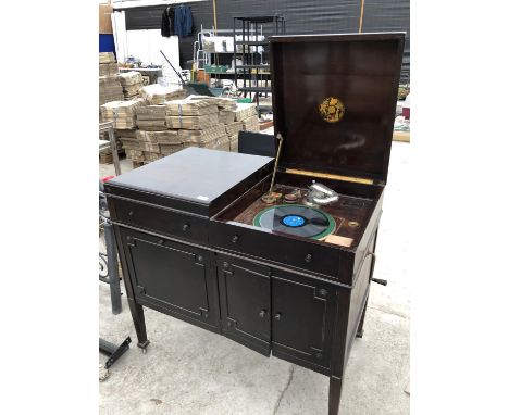 'THE CLIFTOPHONE' RECORD PLAYER UNIT 