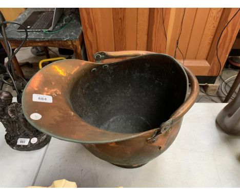 A VINTAGE COPPER COAL BUCKET 