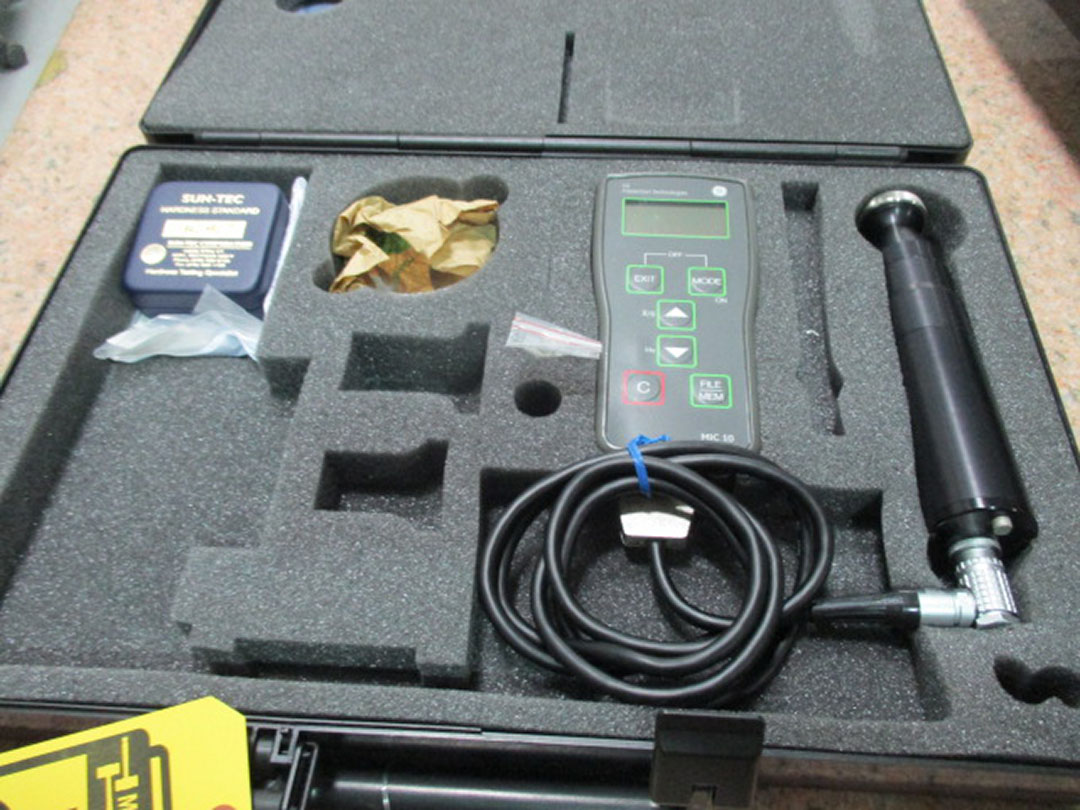 { Group of lots 840, 841 } GE MIC 10 PORTABLE HARDNESS TESTER