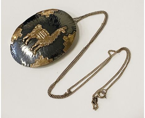SILVER PENDANT ON CHAIN DEPICTING A LLAMA