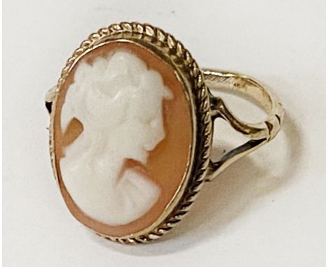 9CT GOLD CAMEO RING - SIZE I/J - 2.1 GRAMS APPROX