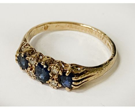 9CT GOLD THREE STONE SAPPHIRE RING - SIZE P - 2.6 GRAMS APPROX