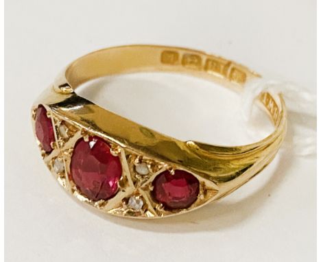 18CT GOLD RUBY RING - SIZE L/M - 2.4 GRAMS APPROX