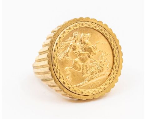 An Elizabeth II sovereign dated 1979, mounted within a 9ct gold fancy ridged ring mount, size W1/2, total gross weight approx