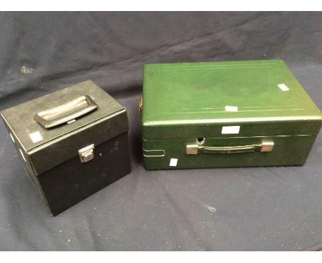 Mid-20th century portable picnic record player together with a collection of 45rpm records