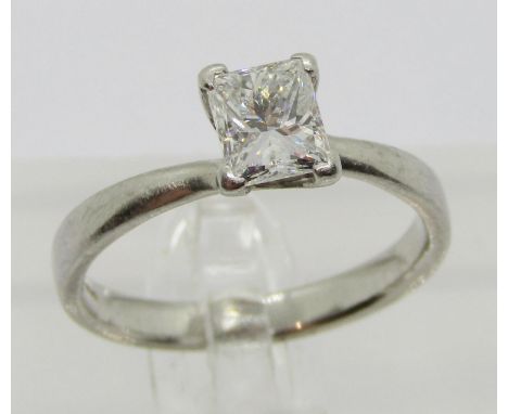 950 platinum rectangular diamond solitaire ring, 1ct approx, maker 'DOM', Birmingham, size P, 5g, with accompanying GIA diamo