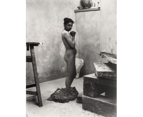 Zille, HeinrichRadeburg, 1858 - Berlin, 1929Mappenformat:"Aktstudien",1899-1900/1999. Folge von sieben Silbergelatineabzügen 