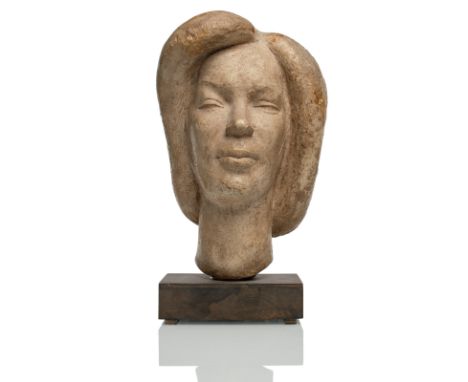 Baum, OttoLeonberg, 1900 - Esslingen, 1977H. 41 / 47,5 cm"Porträt Katharina Dobbs", 1944. Gips, mit Schellack überzogen, auf 