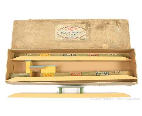 Hugar OO Gauge unlisted modern Station measuring 23ó" x 1ó" with single building to the left hand side and named Crowhurst an