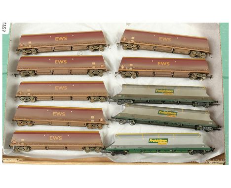 Bachmann a group of OO Gauge EWS HTA Bogie Hoppers x 7 all weathered together with 3 x HA Freightliner Heavy Haulage Hoppers 