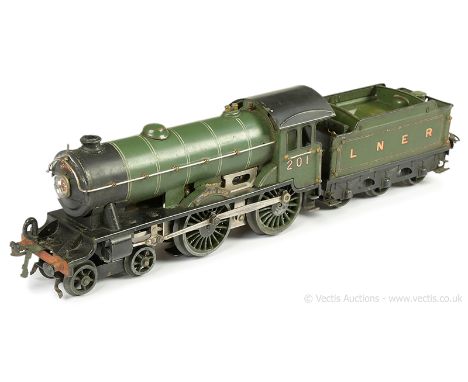 Hornby O Gauge E220 Special 4-4-0 Loco and Tender LNER green "Bramham Moor" No.201, 20v electric.  Loco and tender are late i