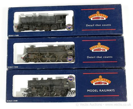 Bachmann OO Gauge re-identified BR black Steam Locos comprising 4-6-0 Standard Class 5 renumbered 73106 with light weathering