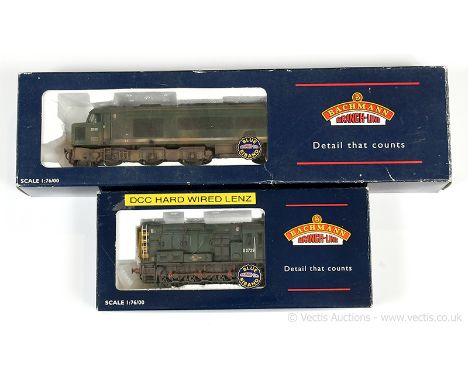 Bachmann OO Gauge BR green Diesel Locos comprising 32-101 0-6-0 Class 08 Shunter No.D3729, loco has been heavily weathered, c