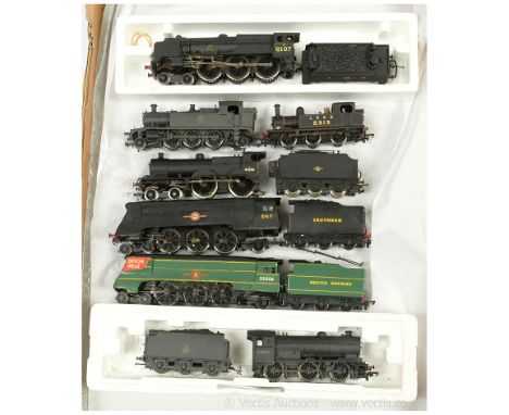 Bachmann / Hornby and other Commercial manufacturers OO Gauge group of Steam Outline Locomotives consisting of a 4-6-2 Loco a