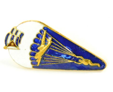 A Cuban Airborne Jump badge, brass screw back with hot enamel, circa 1980's.