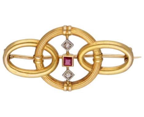 Pin is metal. Hallmark: 750. Set with 2 rose cut diamonds of Ø 1.50 mm and a square faceted ruby of 0.06 ct. In good conditio