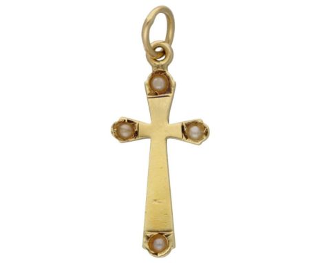 Hallmarks: oak leaf. Set with 4 pearls (Ø 2.1 mm). In good condition, light signs of use. LxW: approx. 32 x 12 mm. Weight: 1.