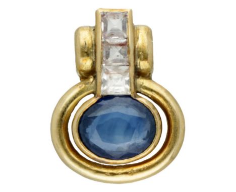 Hallmarks: 585. Oval / square faceted sapphires of approx. 1.19 ct. in total.(1x approx. 7 x 5.5 mm / 3x approx. 2.5 x 2.5 mm